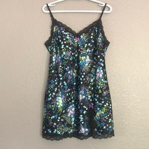 VICTORIAS SECRET FLORAL NIGHTIE